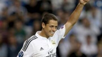 Chicharito aún no ha podido marcar con la elástica blanca.