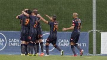 Los jugadores del Depor celebran uno de los goles.