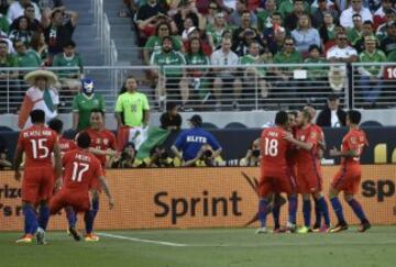 México y Chile juegan el último partido de cuartos de final de la Copa América Centenario en el Levi's Stadium en Santa Clara, California.