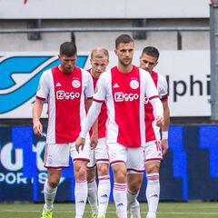 Edson Álvarez participó en la victoria del Ajax sobre el ADO