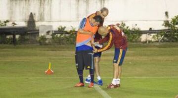 Susto de Villa durante la segunda jornada de entrenamiento