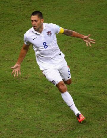 Clint Dempsey marcó el segundo de EE.UU. 2-1.