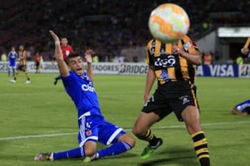 Universidad de Chile recibió a The Strongest en el Nacional.