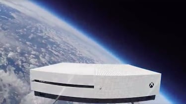 Envían una Xbox One S al espacio