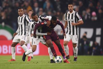 Douglas Costa y Nelson Semedo.