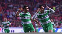 Marcelo Correa festeja su gol en contra de Tijuana.