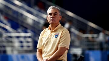 BUKHARA, UZBEKISTAN - SEPTEMBER 14: Miguel Rodrigo, Manager of Thailand looks on prior to the FIFA Futsal World Cup Uzbekistan 2024 match between Croatia and Thailand at Buk Sport Complex on September 14, 2024 in Bukhara, Uzbekistan. (Photo by Robertus Pudyanto - FIFA/FIFA via Getty Images)