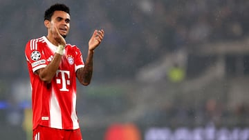 GEWISS STADIUM, BERGAMO, ITALY - 2026/03/10: Luis Diaz of FC Bayern Munchen gestures during the UEFA Champions League Phase Round of 16 first leg match between Atalanta BC and FC Bayern Munchen . FC Bayern Munchen wins 6-1 over Atalanta Bc. (Photo by Marco Canoniero/LightRocket via Getty Images)