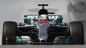 Hamilton hace la pole en EE.UU. y completa 11 este año