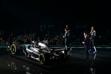 El Mercedes será pilotado por el británico George Russell y el piloto italiano Andrea Kimi Antonelli.