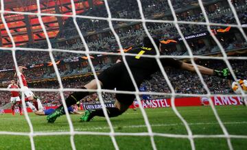 1-0. Olivier Giroud marc¨® el primer gol.