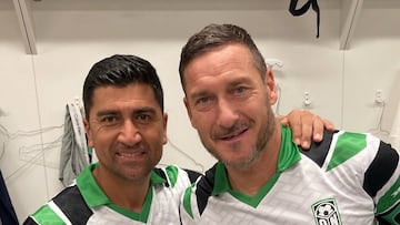“Si Pellegrini vuelve a Chile, estoy a disposición de él... Yo sigo a ese tipo de profesionales”