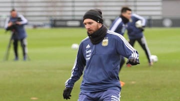 Messi joins Argentina training ahead of Italy clash