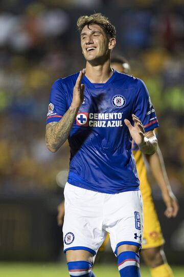 En su segundo torneo con Cruz Azul, el argentino Gabriel Peñalba se ha colocado como pieza importante en el esquema de Paco Jémez.