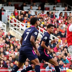 David Luiz sostiene al Arsenal