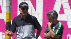Juan Carlos Osorio visita al Atlético Nacional en Medellín