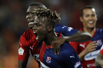 Independiente Medellín goleó al América de Cali en un gran partido en el Atanasio Girardot. Cano, Ricaurte, Cadavid, Delgado y Quiñones, figuras. 