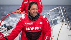 El 'Mapfre' llega a los 'Doldrums' y cae al último puesto