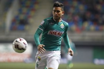 Al joven zaguero de Audax Italiano se le ha relacionado con el Inter de Milán y el Sevilla de España.