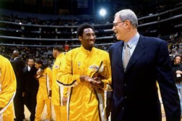 Con Phil Jackson, el técnico que marcó su carrera.