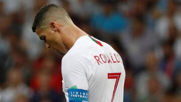 Soccer Football - World Cup - Round of 16 - Uruguay vs Portugal - Fisht Stadium, Sochi, Russia - June 30, 2018 Portugal's Cristiano Ronaldo looks dejected REUTERS/Jorge Silva
