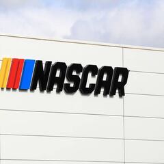 Vuelve la NASCAR: cuatro carreras en once días sin público