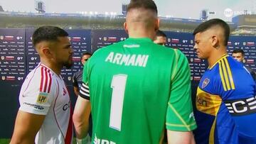 Paulo Díaz sorprende con nuevo rol en el Superclásico de Argentina y deja esta escena junto a los capitanes