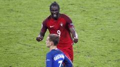 Eder celebra su gol en la final de la Eurocopa, Portugal-Francia, ante Griezmann