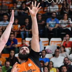 Séptimo triunfo del Valencia ante un Estu que no remonta