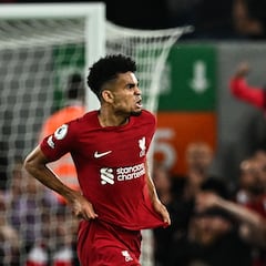 Golazo de Díaz a Crystal Palace, el mejor del mes en Liverpool