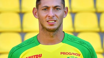 (FILES) A file photo taken on September 18, 2017 in Nantes' Argentinian forward Emiliano Sala. - Cardiff striker Emiliano Sala was on board of a missing plane that vanished from radar off Alderney in the Channel Islands according to French police so