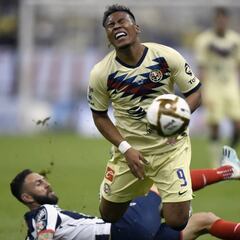 Genoa busca el préstamo del colombiano Roger Martínez