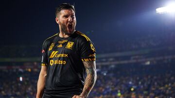 Gignac, con 300 goles en clubes como profesional