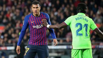 Jeison Murillo, ante Boateng en el Barça-Levante.