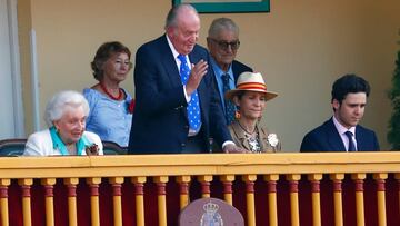 FILE PHOTO: Former Spanish King Juan Carlos attends a bullfighting at the bullring in Aranjuez, Spain, June 2, 2019. REUTERS/Juan Medina -/File Photo