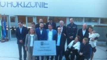 La ciudad de Marbella honra con un pabell車n a Carlos Cabezas