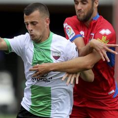 El Extremadura sigue encajando goles en los momentos claves