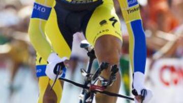 Alberto Contador durante la contrarreloj en la que se ha colocado como nuevo líder de la Vuelta.