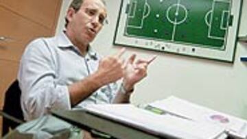 <b>ESTUDIOSO</b>. Jabo ha visto muchos partidos del Madrid esta campaña.