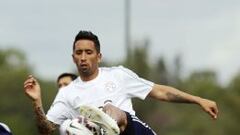Lucas Barrios se entrena con Paraguay para la Copa Am&eacute;rica. 