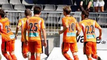 <b>AIRE. </b>El conjunto charro coge oxígeno por la zona de abajo.