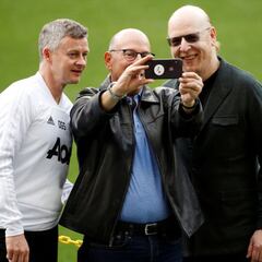 Who are the Glazer family who own Manchester United?