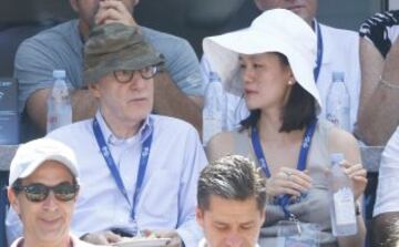Woody Allen junto a su esposa Soon-Yi Previn.