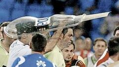 Teixeira Vitienes crispa los ánimos del Decano