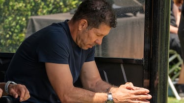 EVE6411. LOS ÁNGELES (ESTADOS UNIDOS), 23/06/2025.- El entrenador del Atlético de Madrid, Diego Simeone, reacciona este lunes, a un partido del Mundial de Clubes entre el Atlético de Madrid y Botafogo en el estadio Rose Bowl en Los Ángeles (Estados Unidos). EFE/Ángel Colmenares