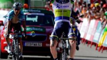 Clarke se impone en la línea de meta a Tony Martin.de