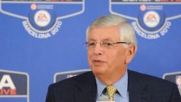 David J. Stern da explicaciones.