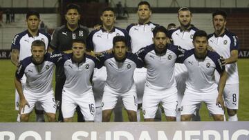 AME4912. RIONEGRO (COLOMBIA), 21/05/2019.- Jugadores de Independiente posan este martes en un partido de la Copa Sudamericana entre &Aacute;guilas Doradas e Independiente en el estadio Alberto Grisales en Rionegro (Colombia). EFE/Luis Eduardo Noriega A.