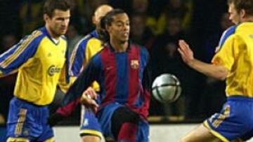 <b>GOLAZO. </b>Ronaldinho volvió a dar muestras de su clase en Dinamarca.