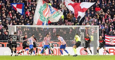 El futbolista argentino, que entró en el 72 por Sorloth, resolvió la jugada dentro del área con un fuerte zapatazo al fondo de la red.